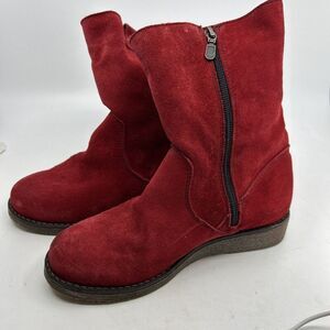 MAEL Women's Ankle Zipper Winter  Suede Size 6 Red Boots Canadian Insulated